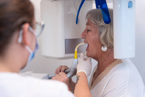 Best Emergency Tooth Extraction in Palmview South, TX